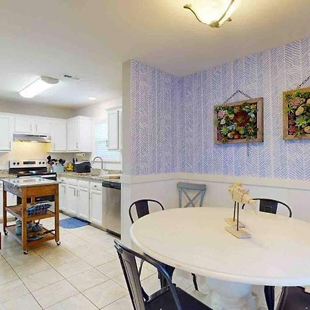 The Blue Door Bungalow Wilmington Bagian luar foto