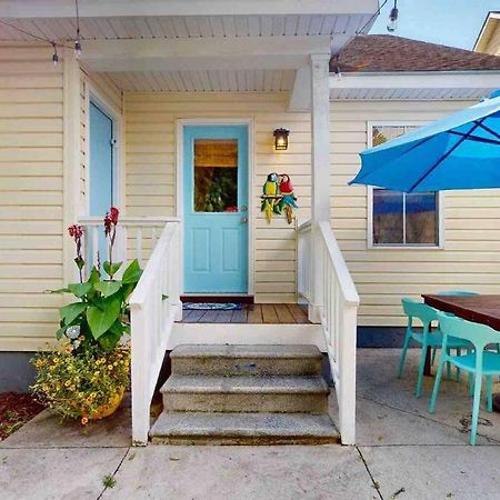 The Blue Door Bungalow Wilmington Bagian luar foto