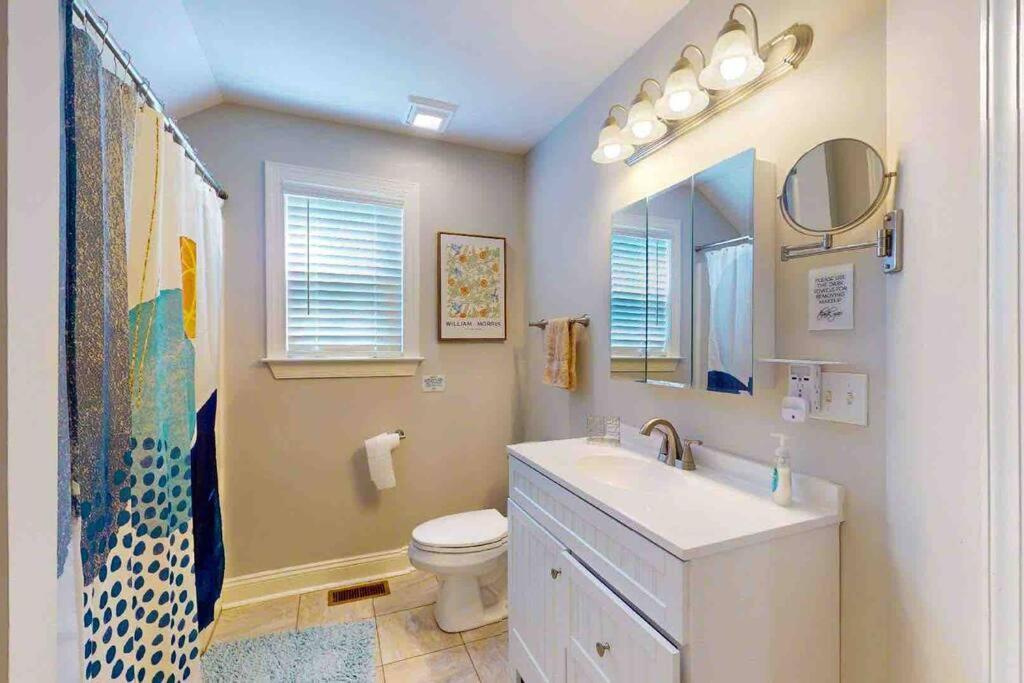 The Blue Door Bungalow Wilmington Bagian luar foto
