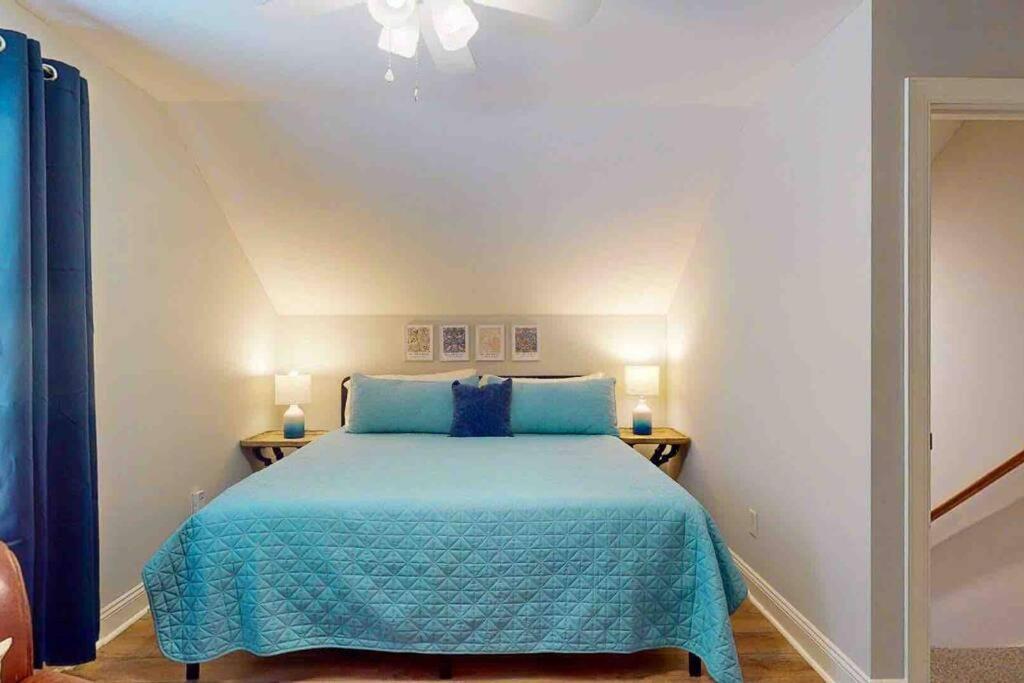 The Blue Door Bungalow Wilmington Bagian luar foto