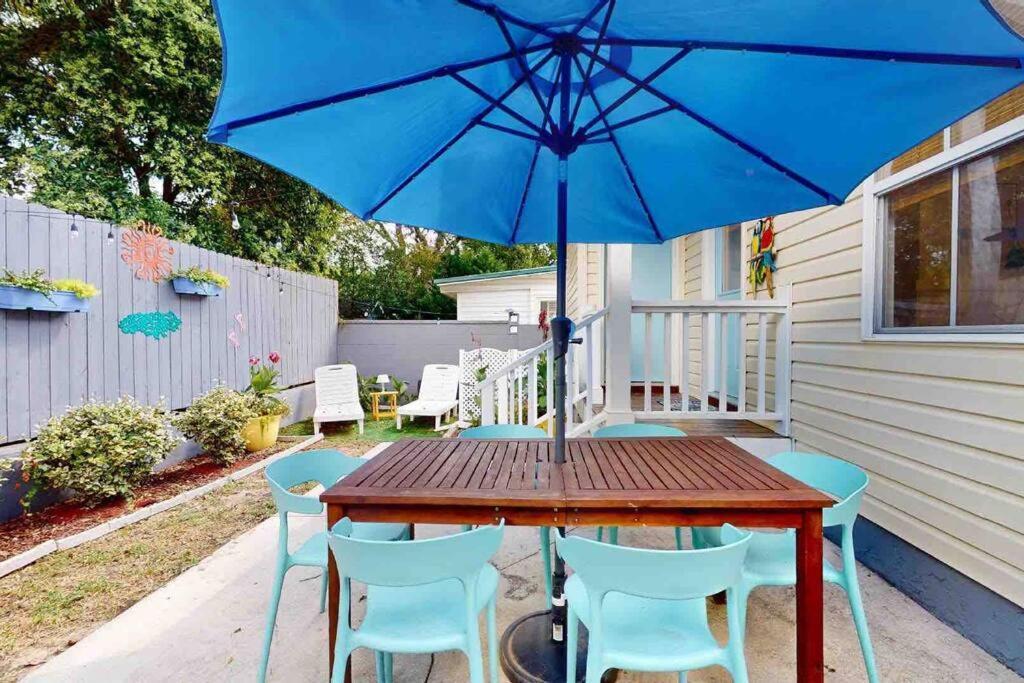 The Blue Door Bungalow Wilmington Bagian luar foto