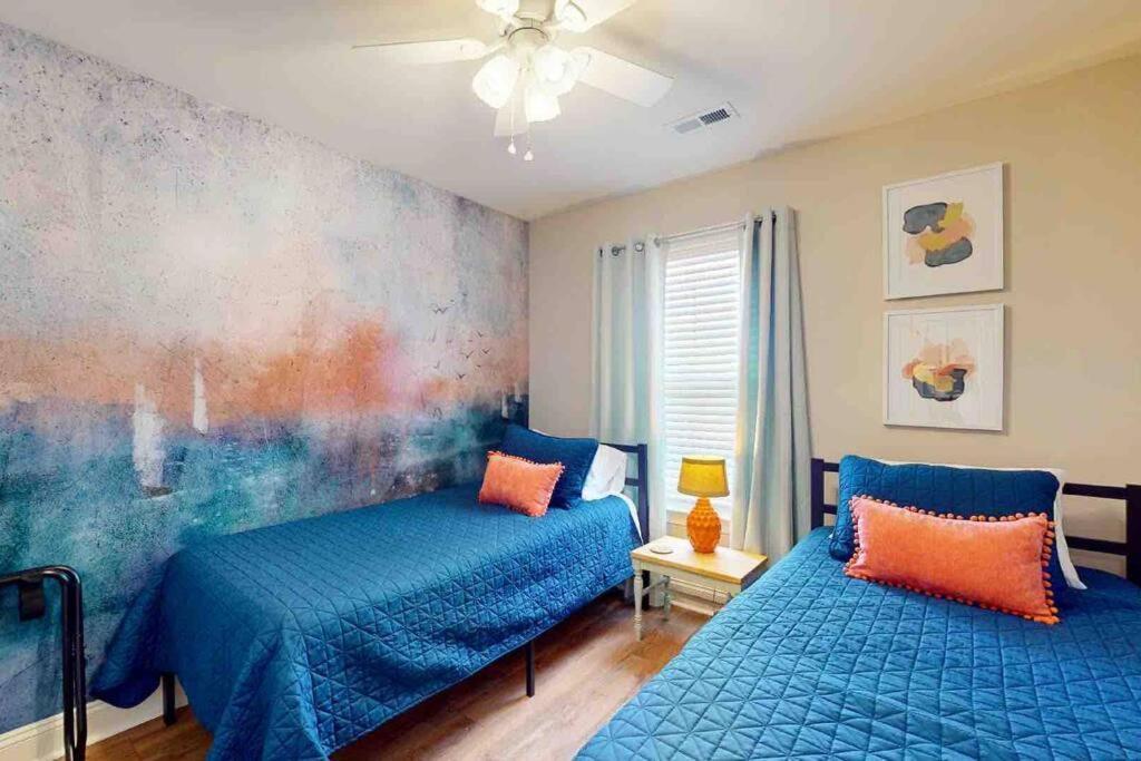 The Blue Door Bungalow Wilmington Bagian luar foto